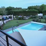 D'hotes - Tomland Bed and breakfast 4*