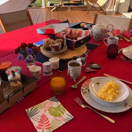 Bed & Breakfast Tomland 3*