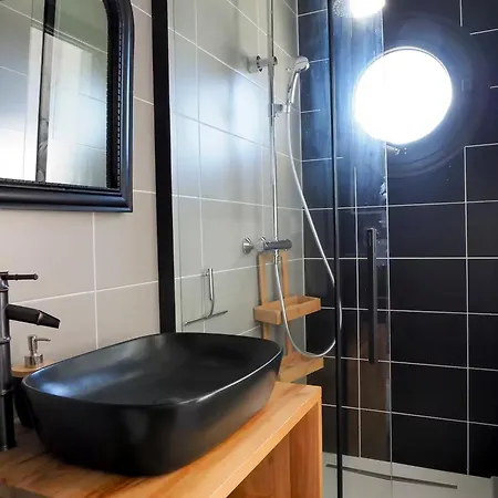 Bed & Breakfast Tomland 3*