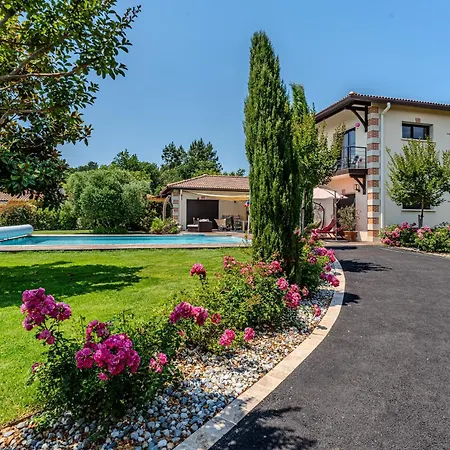 Tomland Bed & Breakfast 3*
