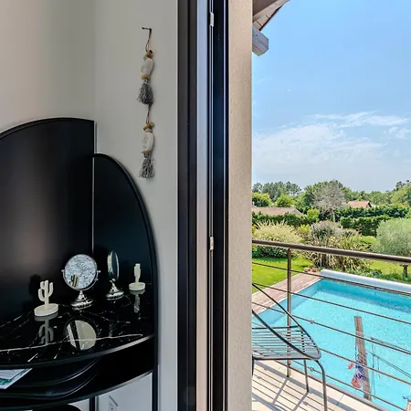 Bed & Breakfast Tomland 3*