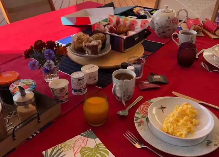 Alojamento de Acomodação e Pequeno-almoço D'hôtes - Tomland 4*